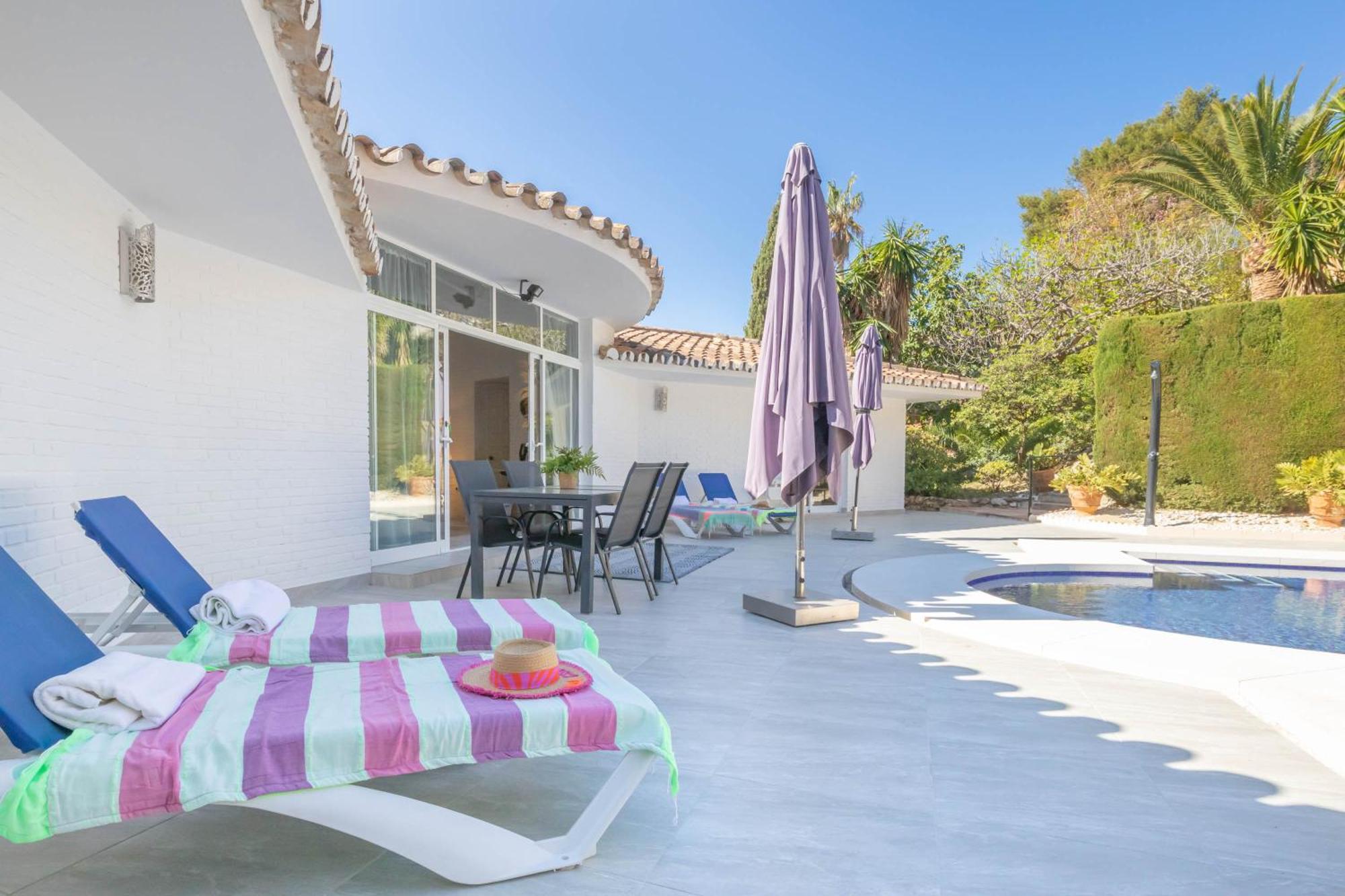 בנאלמדנה Pool Villa Rancho Domingo Family Friendly - Happy Rentals מראה חיצוני תמונה